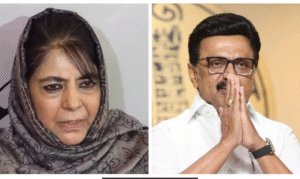 ஸ்ரீநகரில் செய்தியாளர்களை சந்தித்து மொழி விவகாரத்தில் கேள்வி எழுப்பிய மெகபூபா முப்தி