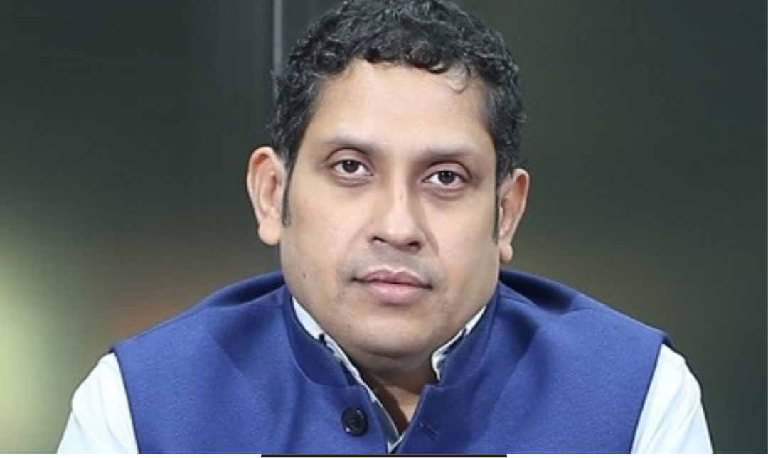 தமிழக கடன் நிலை குறித்து சமூக வலைதளத்தில் கருத்து தெரிவித்த காங்கிரஸ் தகவல் பகுப்பாய்வு குழுத் தலைவர் பிரவீன் சக்கரவர்த்தி