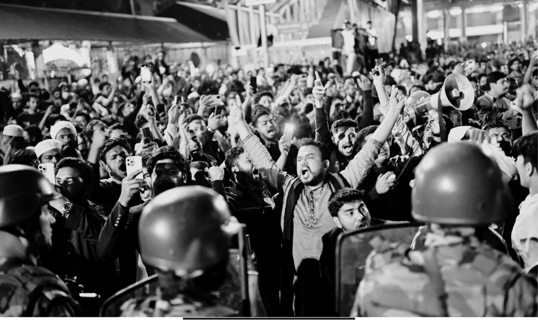 வங்கதேசத்தில் சிறுபான்மையினர் மீதான தாக்குதல் குறித்து குற்றச்சாட்டு முன்வைத்த மனித உரிமைகள் அமைப்பு