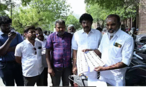 மதுரை கிழக்கு தொகுதி வாக்காளர் பட்டியல் முறைகேடு குறித்து கலெக்டரிடம் மனு அளித்த பா.ஜ., கட்சியினர்
