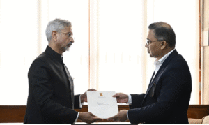 வங்கதேச முன்னாள் பிரதமர் கலீதா ஜியாவின் இறுதிச் சடங்கில் பங்கேற்க டாக்கா சென்றுள்ள மத்திய வெளியுறவு அமைச்சர் எஸ். ஜெய்சங்கர்