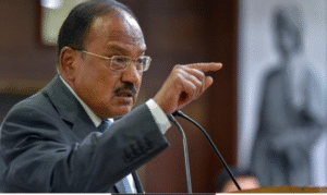 டில்லியில் நடைபெற்ற கருத்தரங்கில் உரையாற்றும் தேசிய பாதுகாப்பு ஆலோசகர் அஜித் தோவல்