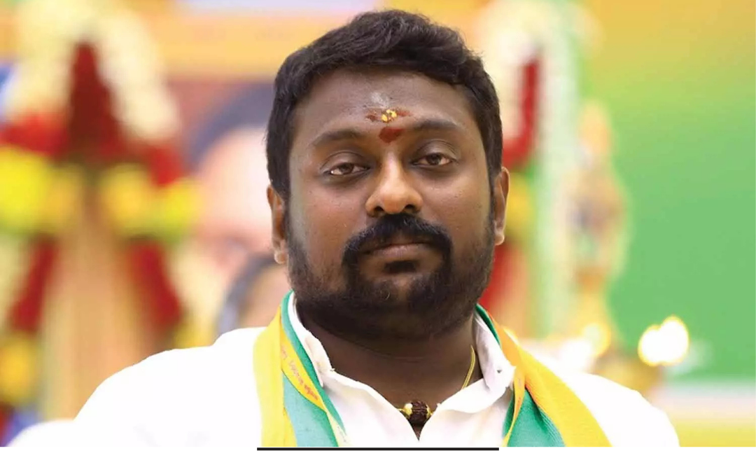 சென்னை எழும்பூரில் தனியார் டிவி விவாத நிகழ்ச்சிக்குப் பிறகு பா.ஜ., இளைஞரணி தலைவர் சூர்யா மீது தாக்குதல் நடந்ததாக புகார்