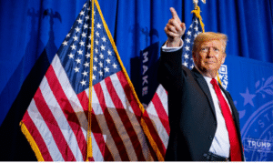 ஈரானை நோக்கி கடற்படை அனுப்புவதாக எச்சரித்த அமெரிக்க அதிபர் டிரம்ப்