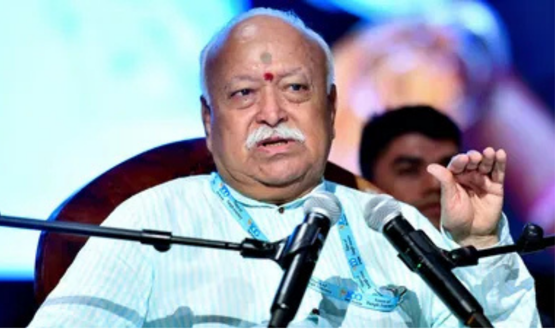 மும்பையில் நடைபெற்ற நிகழ்ச்சியில் தர்மம் குறித்து உரையாற்றிய ஆர்எஸ்எஸ் தலைவர் மோகன் பாகவத்.