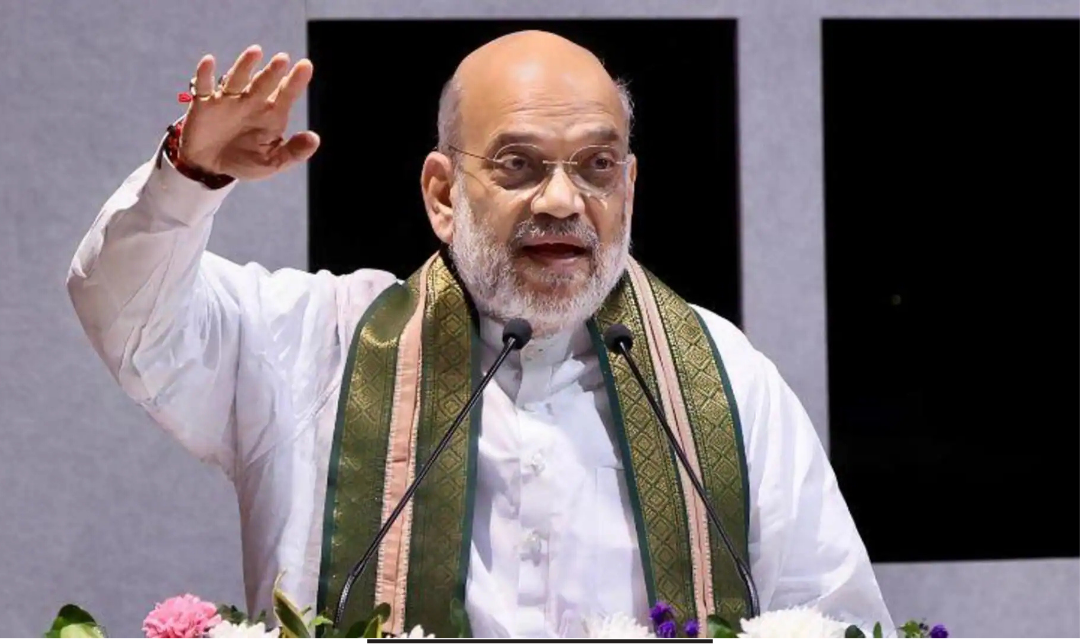 தமிழக அரசியல் நிலவரம் குறித்து தமிழில் சமூக வலைதளத்தில் பதிவு வெளியிட்ட மத்திய உள்துறை அமைச்சர் அமித் ஷா