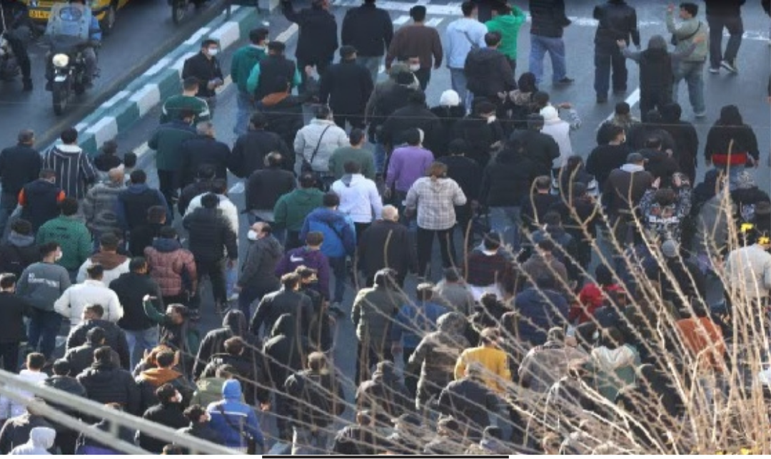 ஈரானில் நிலவும் வன்முறையைத் தொடர்ந்து இந்தியர்களுக்கு எச்சரிக்கை விடுத்த மத்திய அரசு