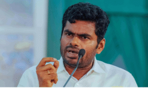 நகராட்சி நிர்வாகம் மற்றும் குடிநீர் வழங்கல் துறை அமைச்சர் நேரு தொடர்பான லஞ்ச குற்றச்சாட்டுகள் குறித்து அண்ணாமலை செய்தியாளர்களிடம் பேசிய காட்சி