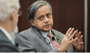 கேரள இலக்கிய விழாவில் உரையாற்றிய காங்கிரஸ் எம்பி சசிதரூர்