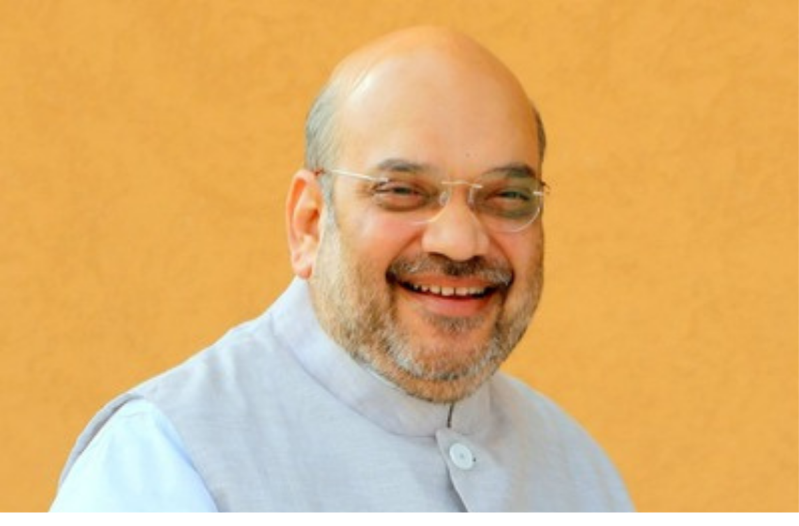 பீஹாரில் பாதுகாப்பு படையினரிடம் உரையாற்றும் மத்திய உள்துறை அமைச்சர் அமித் ஷா.