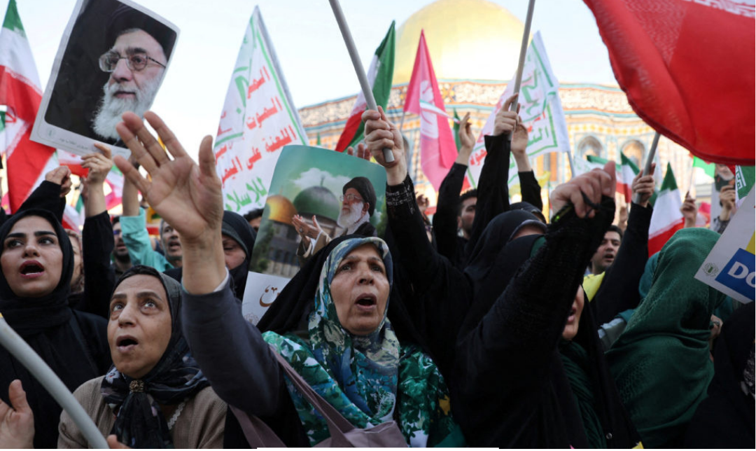 ஈரானில் அமெரிக்க தூதரத்துவ கட்டடம் அருகில் இருக்குமிடத்தில் பாதுகாப்பு அறிவுரை தொடர்பான அறிவிப்பு – அமெரிக்கக் குடிமக்கள் விசாரணைக்கு அறிவுரை பெறுகிறார்.