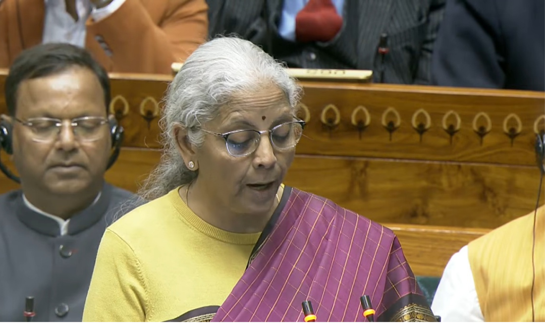 2026–27 மத்திய பட்ஜெட்டை தாக்கல் செய்யும் நிதியமைச்சர் நிர்மலா சீதாராமன்