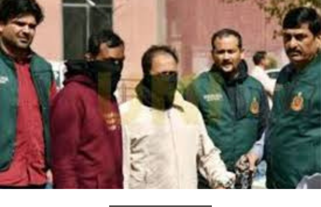 தமிழகம் மற்றும் மேற்கு வங்கத்தில் கைது செய்யப்பட்ட வங்கதேசத்தினரிடம் டில்லி போலீசார் தீவிர விசாரணை; மொபைல், சிம் கார்டுகள், போலி ஆவணங்கள் பறிமுதல்.