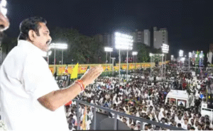 மதுரவாயலில் தேர்தல் பிரசார கூட்டத்தில் உரையாற்றும் அதிமுக பொதுச்செயலாளர் இபிஎஸ் காட்சி