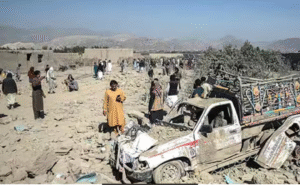 பாகிஸ்தான்–ஆப்கானிஸ்தான் எல்லைப் பகுதி மற்றும் வான்வழி ராணுவ நடவடிக்கைகள் காட்சி.