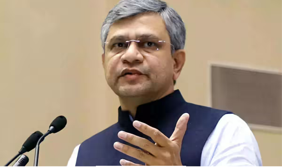 ரயில் பாதை நிலம் மற்றும் புல்லட் ரயில் திட்டம் குறித்து விளக்கம் அளித்த ரயில்வே அமைச்சர் அஸ்வினி வைஷ்ணவ்