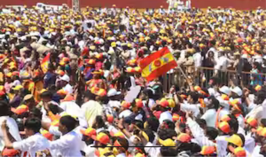 சேலத்தில் நடைபெற்ற தவெக பிரசாரக் கூட்டத்தில் ஒருவர் உயிரிழந்தது தொடர்பான செய்தி.