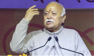 மும்பையில் RSS தலைவர் மோகன் பகவத் சமூக ஒற்றுமை குறித்து பேசுகிறார்.