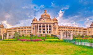 கர்நாடக சட்டசபை வளாகத்தில் உள்ளிருப்பு போராட்டத்தில் ஈடுபட்ட பாஜ எம்எல்ஏக்கள்