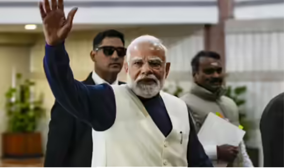 மதுரையில் நடைபெறும் தேசிய ஜனநாயகக் கூட்டணி தேர்தல் பிரசார பொதுக்கூட்டத்தில் பங்கேற்க வரும் பிரதமர் நரேந்திர மோடி