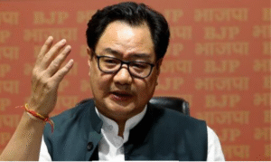 “மத்திய பார்லிமென்ட் விவகாரங்கள் அமைச்சர் கிரண் ரிஜிஜூ நிருபர்களிடம் பேசியது — ‘பார்லிமென்ட் ரவுடித்தனம் செய்வதற்கான இடமில்லை’ என்று எச்சரிக்கை.”