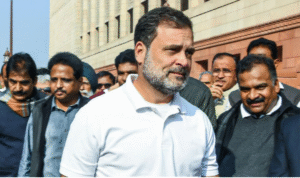 நரவானே புத்தக சர்ச்சை குறித்து கருத்து தெரிவிக்கும் ராகுல் காந்தி.