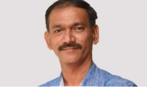 டில்லியில் பேட்டி அளிக்கும் கிரிஷ் சோடங்கர்