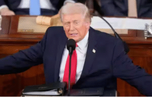 ஈரான் குறித்து அறிக்கை வெளியிடும் அமெரிக்க அதிபர் டொனால்ட் டிரம்ப்.