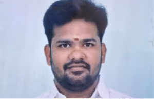 விமான பணிப்பெண்ணிடம் அத்துமீறிய வழக்கில் கைது செய்யப்பட்ட திமுக கவுன்சிலர் மற்றும் மற்றொரு நபர்.