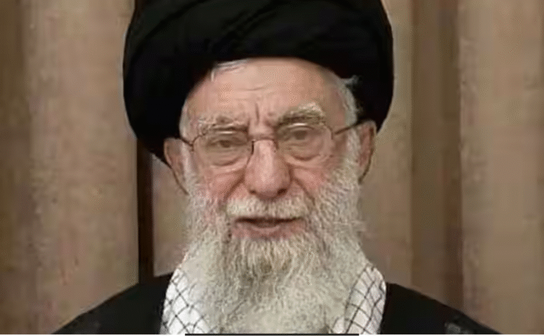 டெஹ்ரானில் ஈரானின் பாதாள வளாகத்தை குறிவைத்து தாக்குதல் நடத்திய இஸ்ரேல் விமானப்படை.