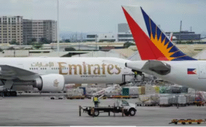 ஈரான் தாக்குதல் பதற்றம் காரணமாக துபாய் விமான சேவைகள் தற்காலிகமாக ரத்து செய்யப்பட்ட நிலையில், பின்னர் எமிரேட்ஸ் மீண்டும் சேவையை தொடங்கியது.