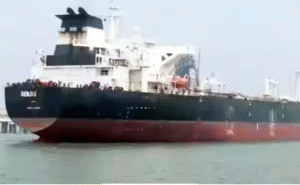 ஹார்முஸ் ஜலசந்தி அருகே காத்திருக்கும் இந்தியாவுக்கான எரிவாயு டேங்கர் கப்பல்கள் குறித்து நடந்த இந்தியா–ஈரான் பேச்சுவார்த்தை.