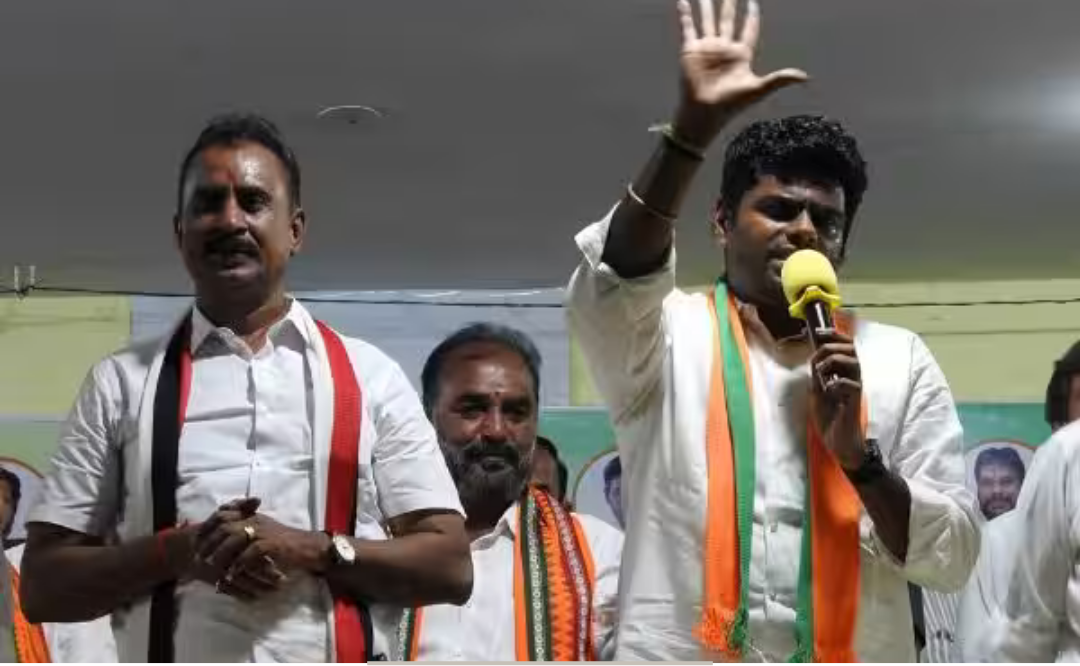 கோவை தொண்டாமுத்தூரில் நடைபெற்ற பா.ஜ. தெருமுனை பிரசார கூட்டத்தில் பேசிய அண்ணாமலை.