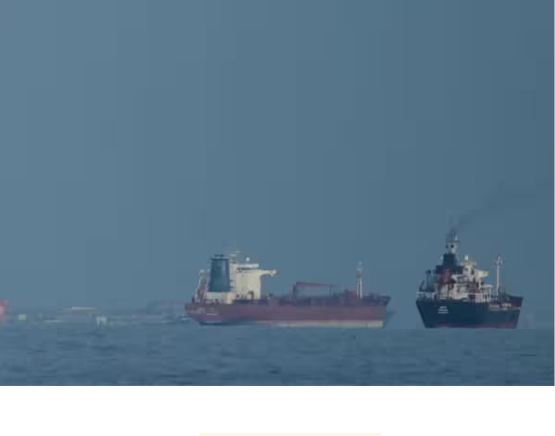 ஹார்முஸ் ஜலசந்தி அருகே ஈரான் ஏவுகணை தளங்களை தாக்கும் அமெரிக்கப் படைகள்