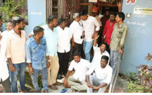 புதுச்சேரியில் வேட்பு மனு தாக்கல் செய்யும் காங்கிரஸ் மற்றும் திமுக வேட்பாளர்கள் – கூட்டணி குழப்பம் வெளிப்பாடு