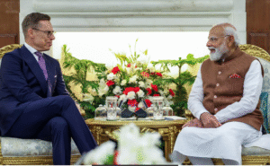 பின்லாந்து அதிபர் அலெக்சாண்டர் ஸ்டப்புடன் சந்தித்து பேச்சுவார்த்தை நடத்தும் பிரதமர் நரேந்திர மோடி.