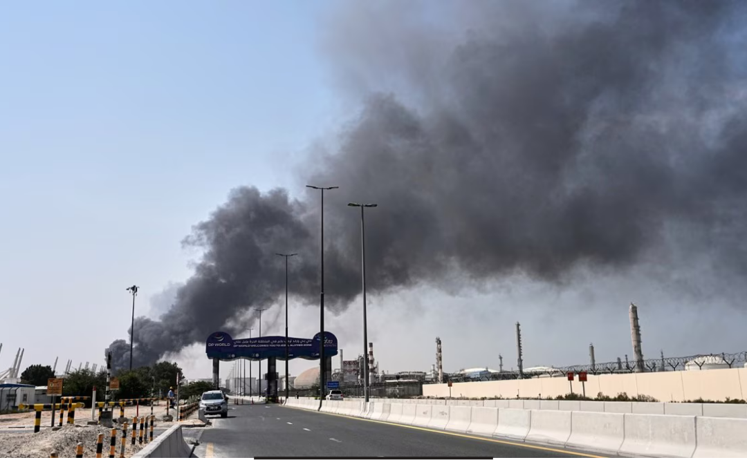 யுஏஇயில் உள்ள இந்தியர்களுக்கு பாதுகாப்பு அறிவுரை வெளியிட்ட இந்திய தூதரகம்.