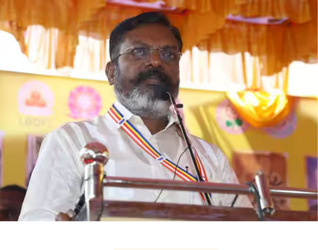 சென்னை அசோக் நகர் வி.சி.க. அலுவலகத்தில் நடைபெற்ற வேட்பாளர் அறிமுக கூட்டத்தில் காலியான இருக்கைகள் மற்றும் குறைந்த பங்கேற்பு