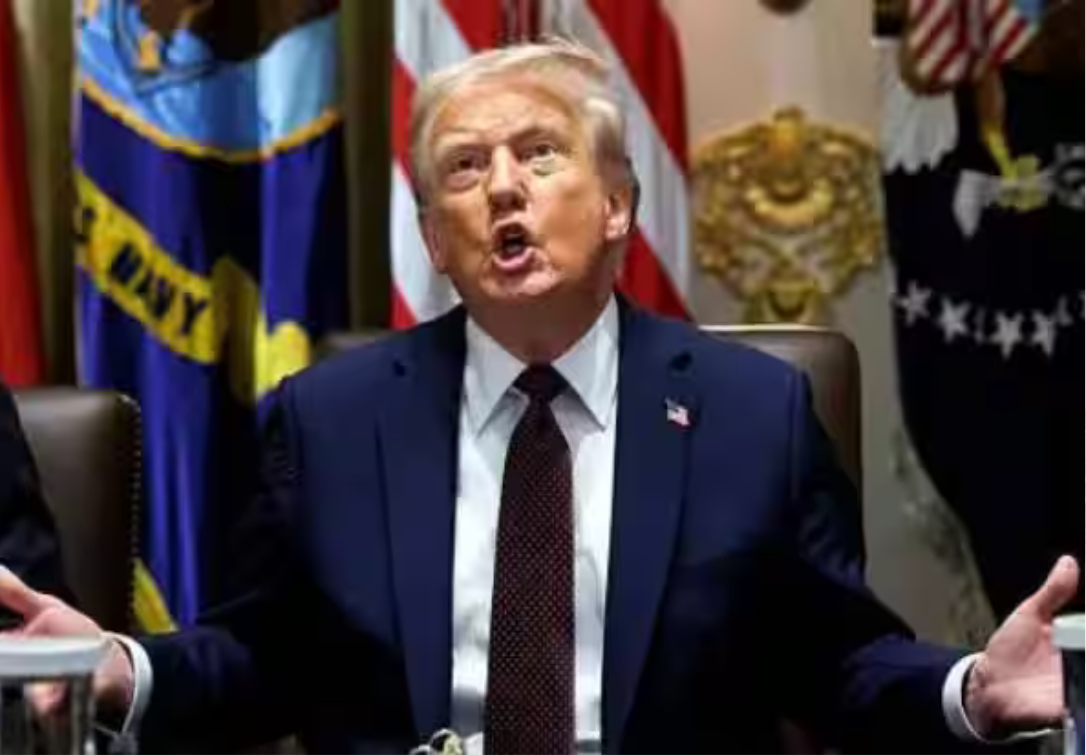 ஈரான் போருக்கு தொடர்பாக பேசும் டொனால்டு டிரம்ப் – அமெரிக்கா அரசியல் நிகழ்வு காட்சி