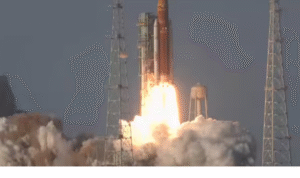 ஆர்டெமிஸ்-2 ராக்கெட் ஏவல் – நாசா விண்வெளி மிஷன் காட்சி