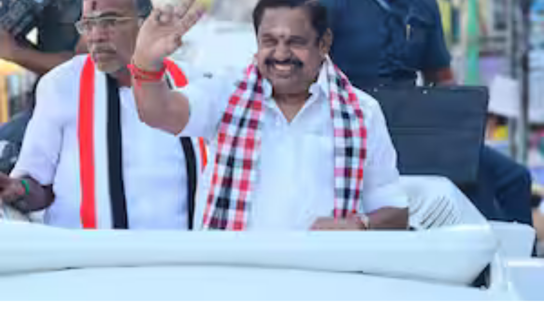 தர்மபுரி மற்றும் கிருஷ்ணகிரி தேர்தல் பிரசார கூட்டங்களில் பேசும் இபிஎஸ், திமுக மற்றும் ஸ்டாலின் மீது குற்றச்சாட்டு முன்வைக்கும் காட்சி