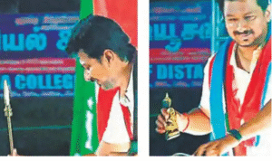 ராமநாதபுரம் பிரசாரத்தில் பரிசு பொருட்களை ஏற்றுக்கொள்ளும் உதயநிதி ஸ்டாலின்