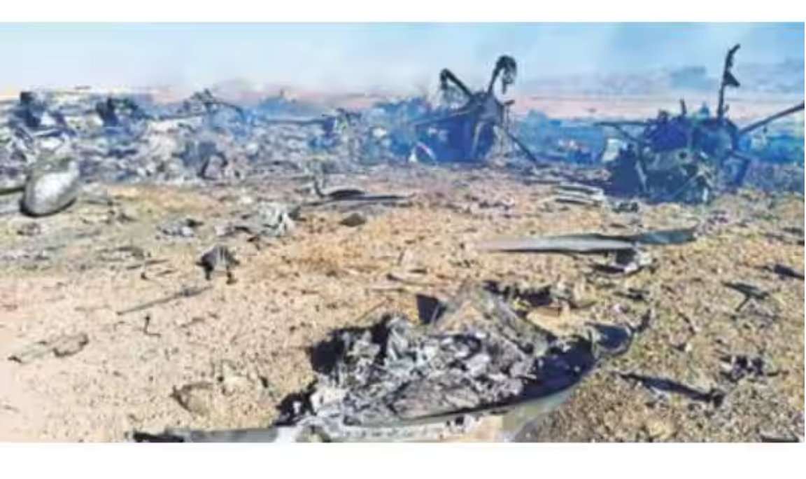 ஈரான் எல்லைக்குள் அமெரிக்க ஹெலிகாப்டர்கள் மூலம் விமானி மீட்பு நடவடிக்கை நடைபெறும் காட்சி