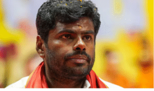 கோவையில் செய்தியாளர்களிடம் பேசி வரும் அண்ணாமலை