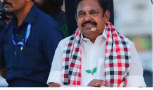 திருவள்ளூரில் தேர்தல் பிரசார கூட்டத்தில் உரையாற்றும் இபிஎஸ்