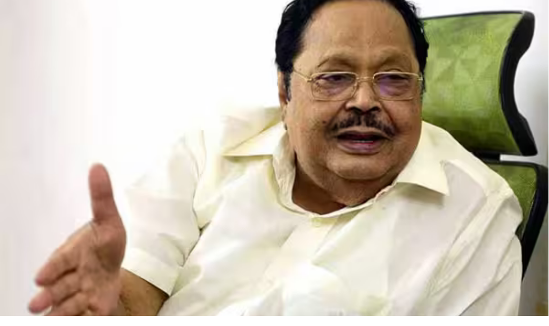 காட்பாடியில் பிரசாரம் செய்யும் துரைமுருகன் மற்றும் அவரது தீவிர அரசியல் பேச்சு