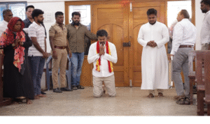 திருச்சியில் மதத்தலங்களில் வழிபாடு செய்யும் விஜய்