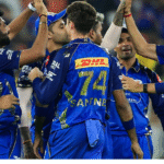 மும்பை இண்டியன்ஸ் வீரர்கள் கொண்டாட்டம் மற்றும் திலக் வர்மா சதம் அடிக்கும் காட்சி