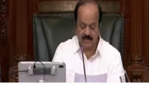 சபாநாயகர் ஜேசிடி பிரபாகர் செய்தியாளர்களிடம் பேசிய காட்சி