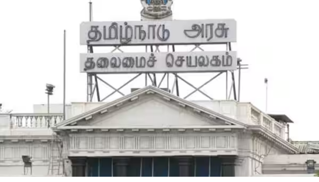 சென்னை தலைமைச் செயலகத்தில் அமைச்சர்கள் மற்றும் அதிகாரிகள் ஆலோசனை நடத்தும் காட்சி